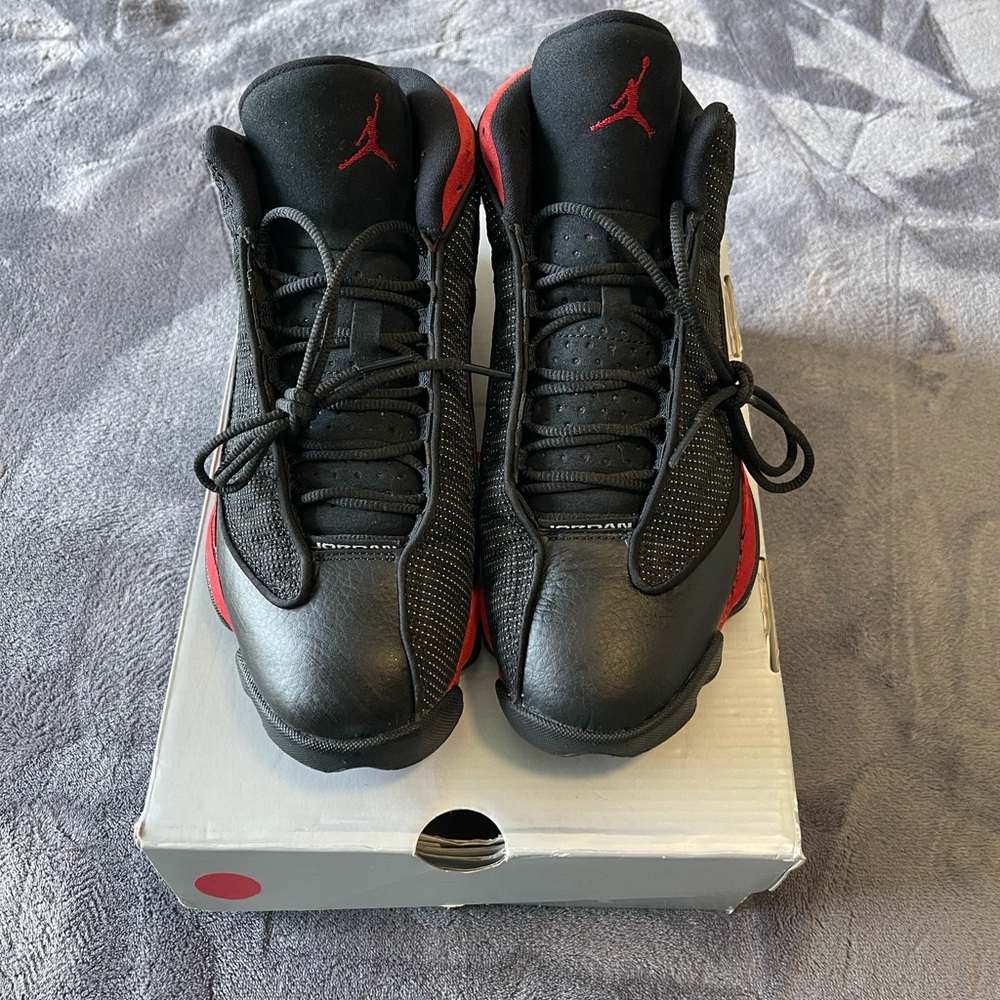 2016 Air Jordan 13 “Bred”
Gently Worn 
Men’s 8